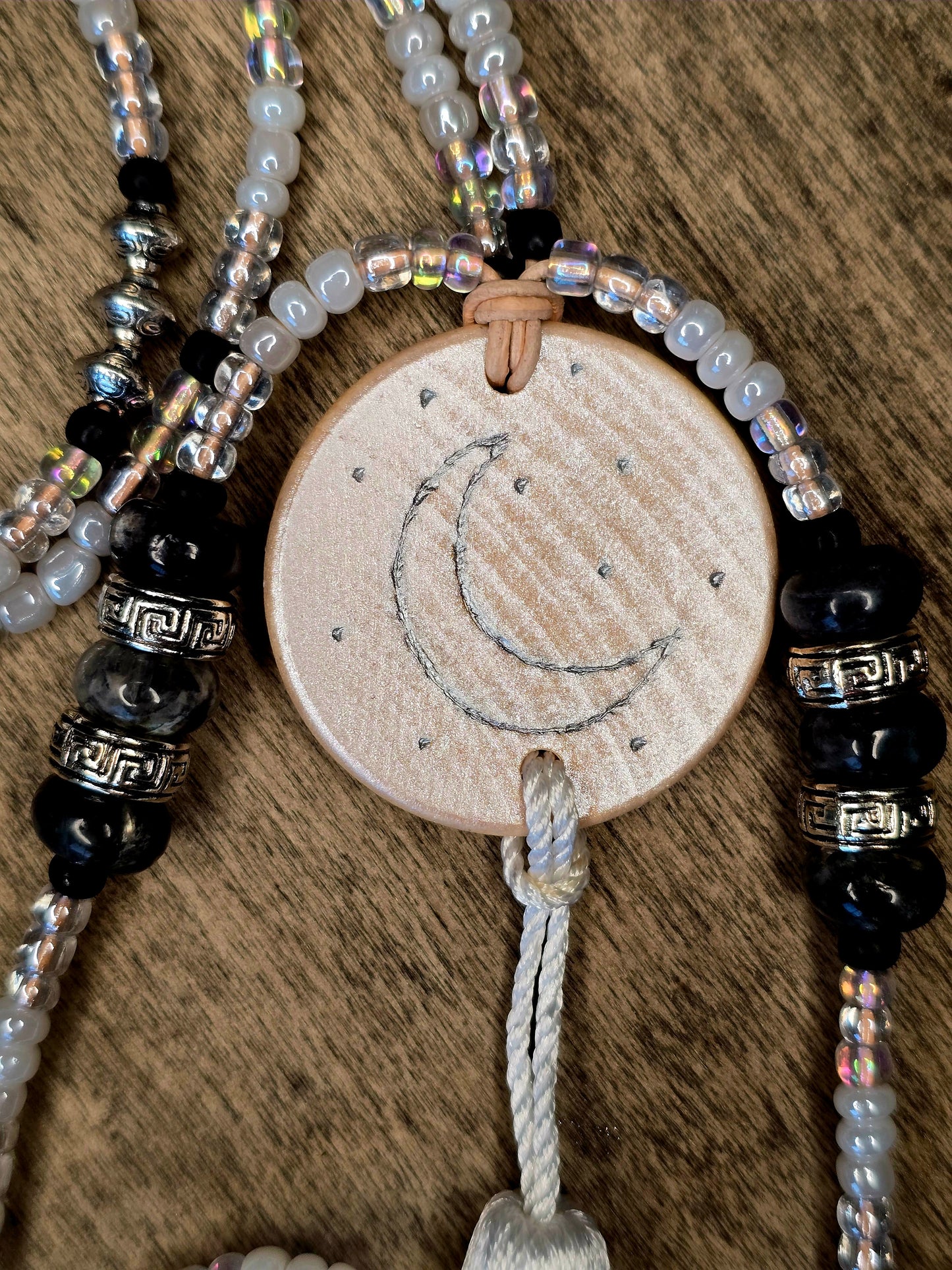 Selene Talisman | Lunar Reflection & Quiet Illumination