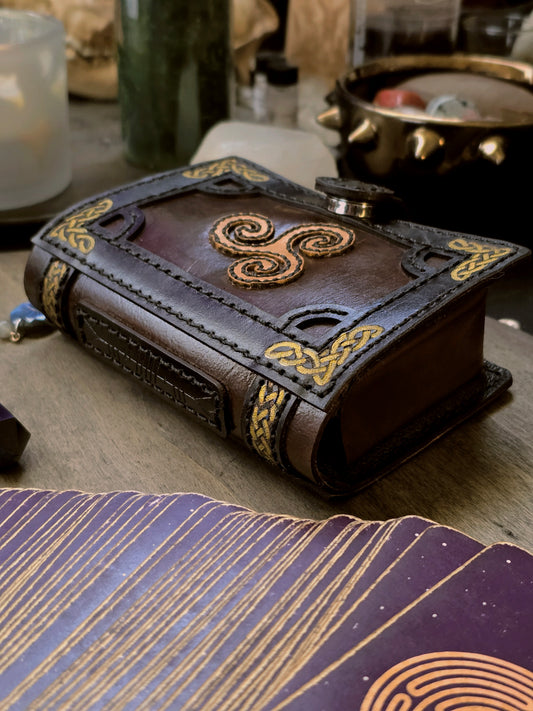 Celtic Triskele Leather Tarot Card Holder