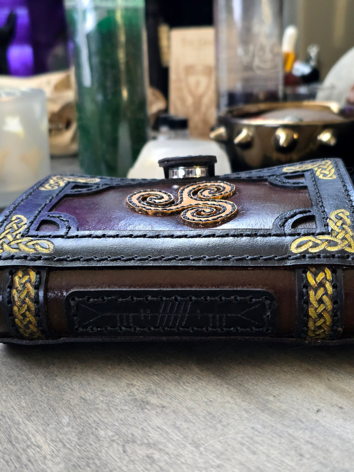 Celtic Triskele Leather Tarot Card Holder