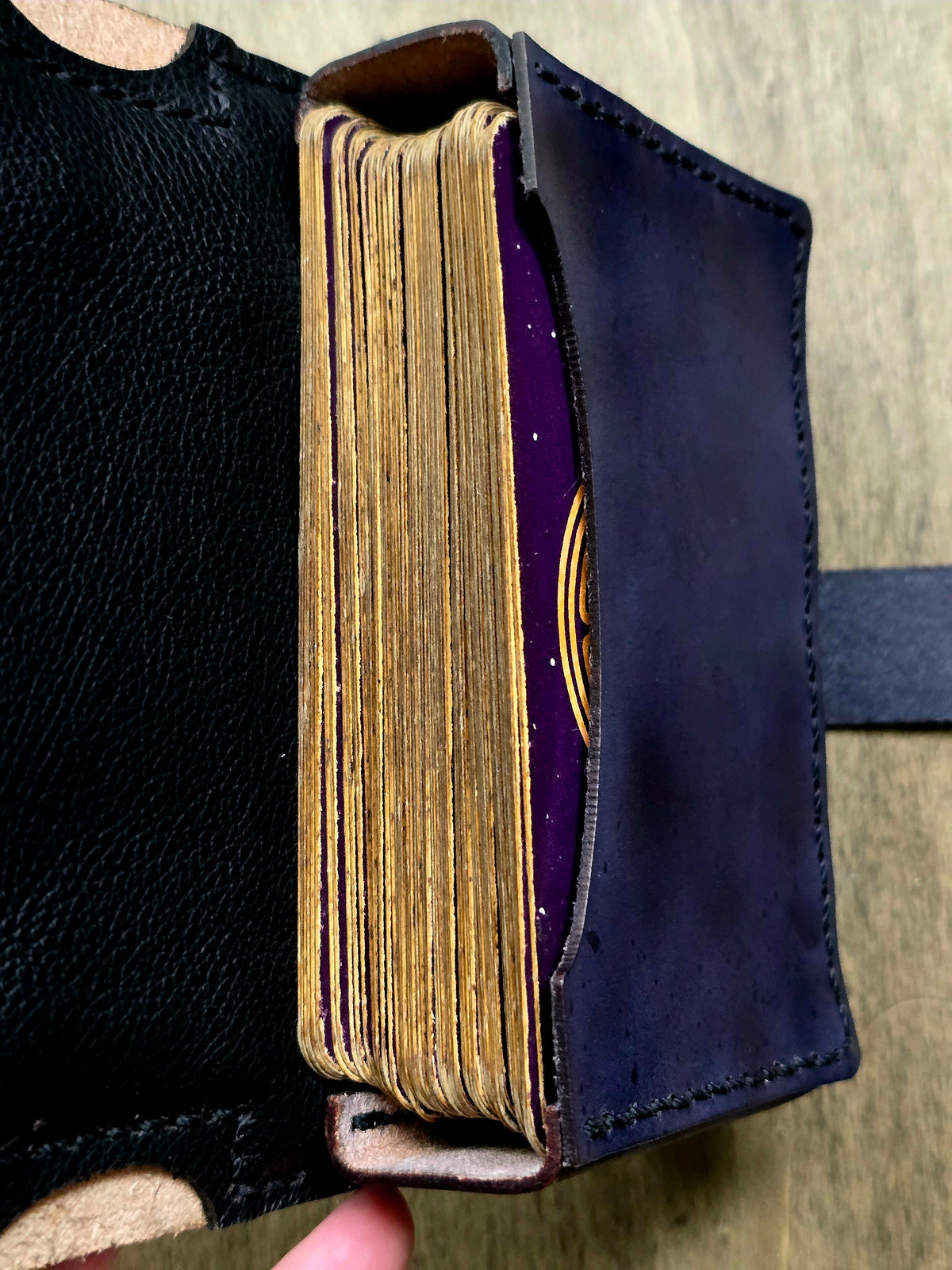Valknut | Handcrafted Leather Tarot Card Holder